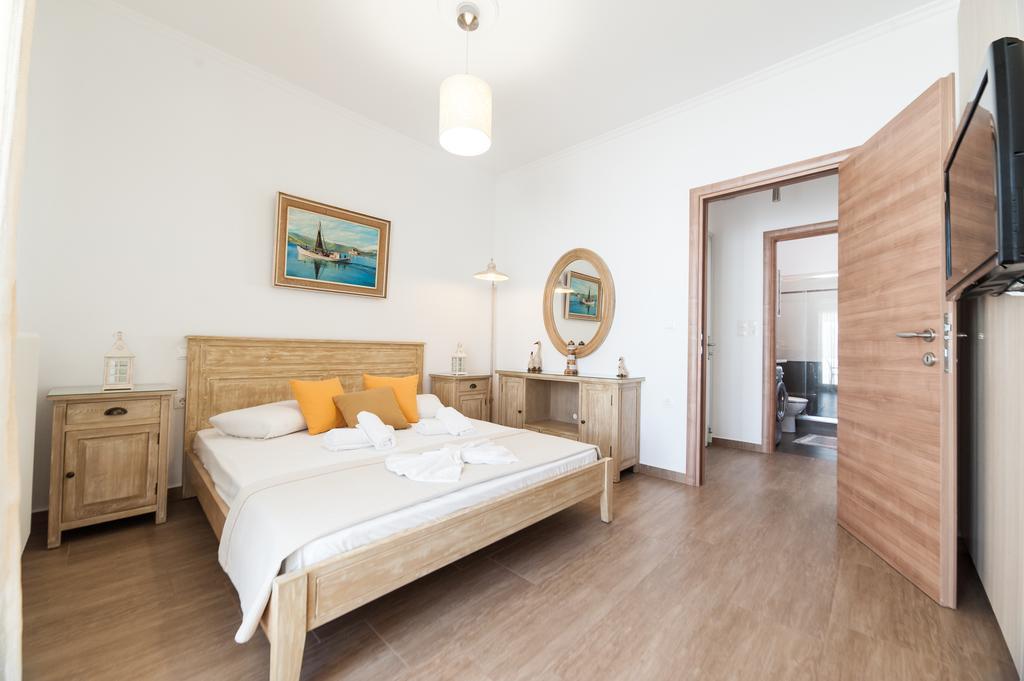 Panos Apartment Naousa Buitenkant foto